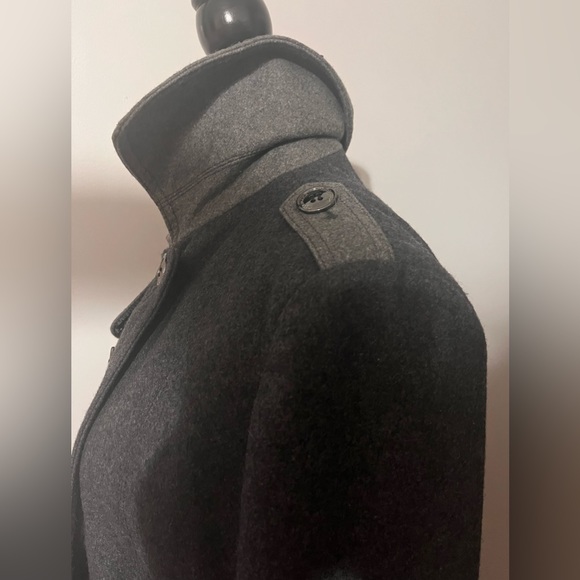 Kenneth Cole Coat w/ Lots of Style!! - Picture 6 of 13